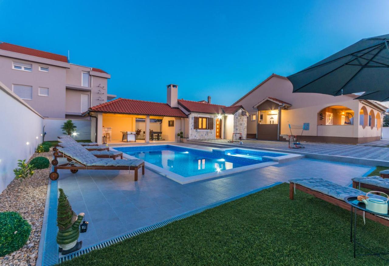 Villa Lucija Biograd Na Moru Buitenkant foto