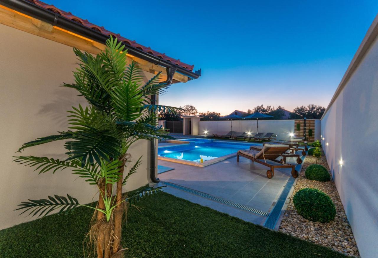 Villa Lucija Biograd Na Moru Buitenkant foto